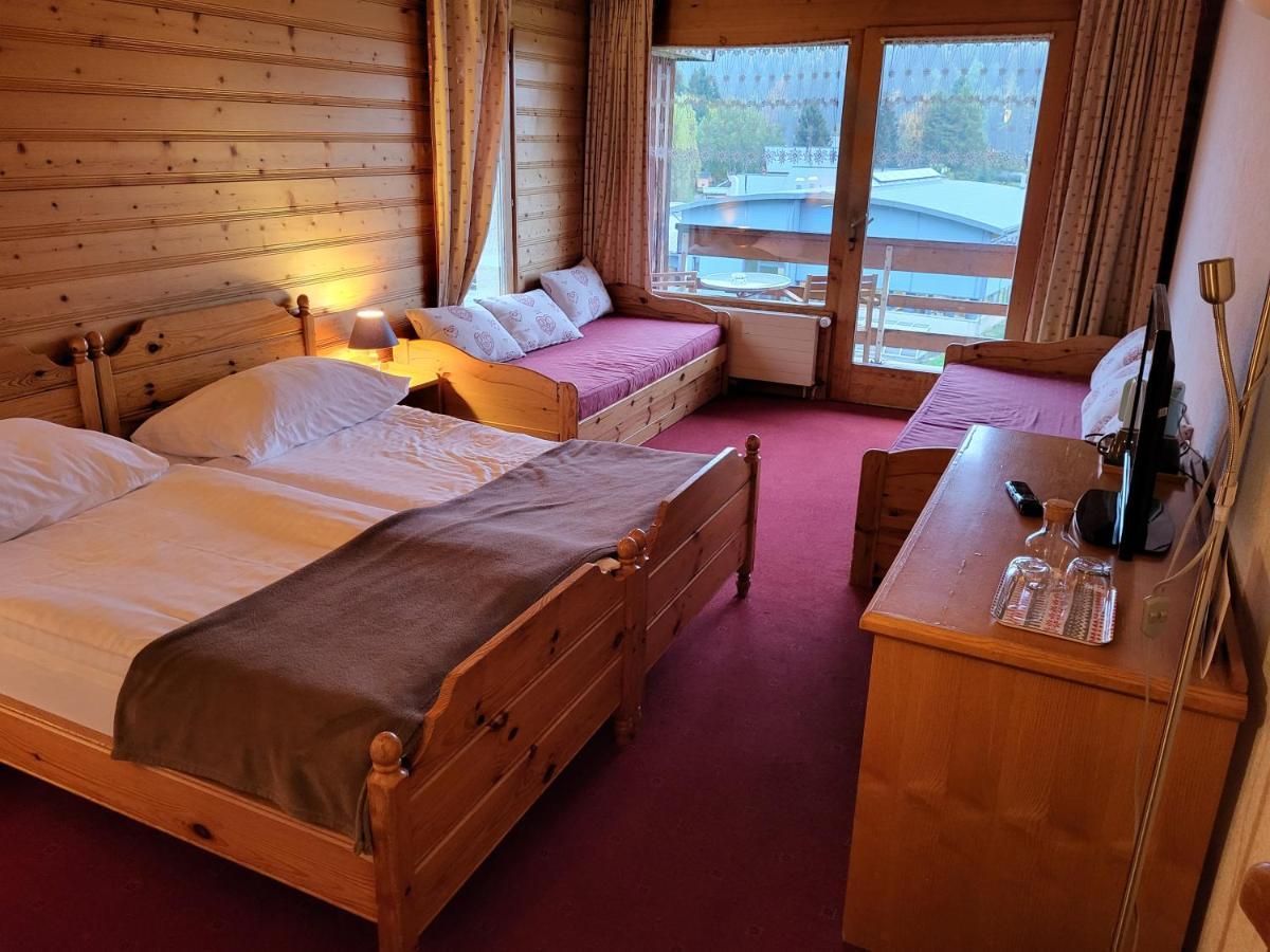 Hotel La Tour D'Ai Leysin Bagian luar foto