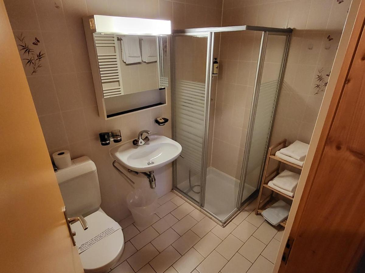 Hotel La Tour D'Ai Leysin Bagian luar foto