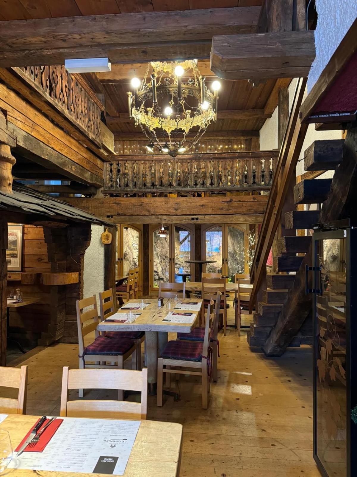 Hotel La Tour D'Ai Leysin Bagian luar foto